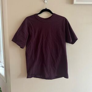 UNIQLO unisex crew neck T shirt dark purple/red US S